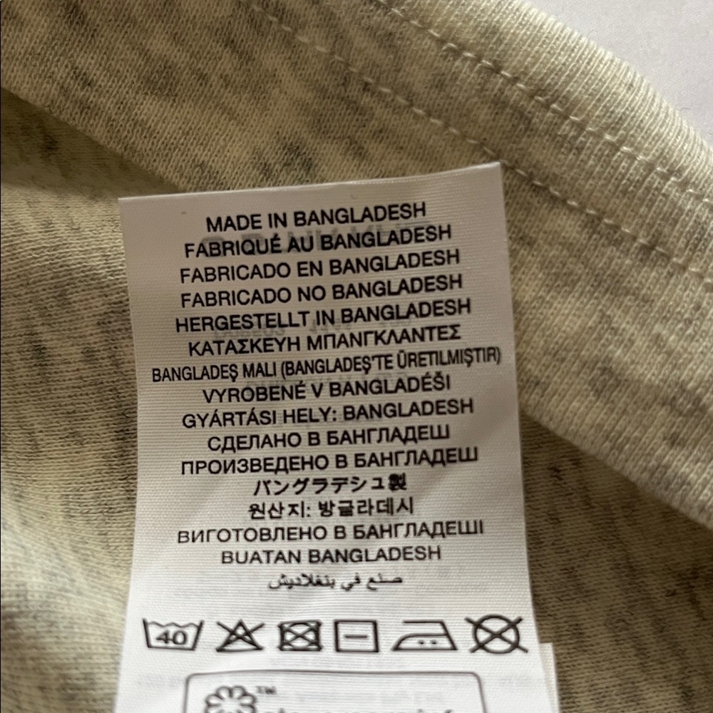 G-Star Men's White Tee with Black Logo new with no tag - Picture 10 of 11